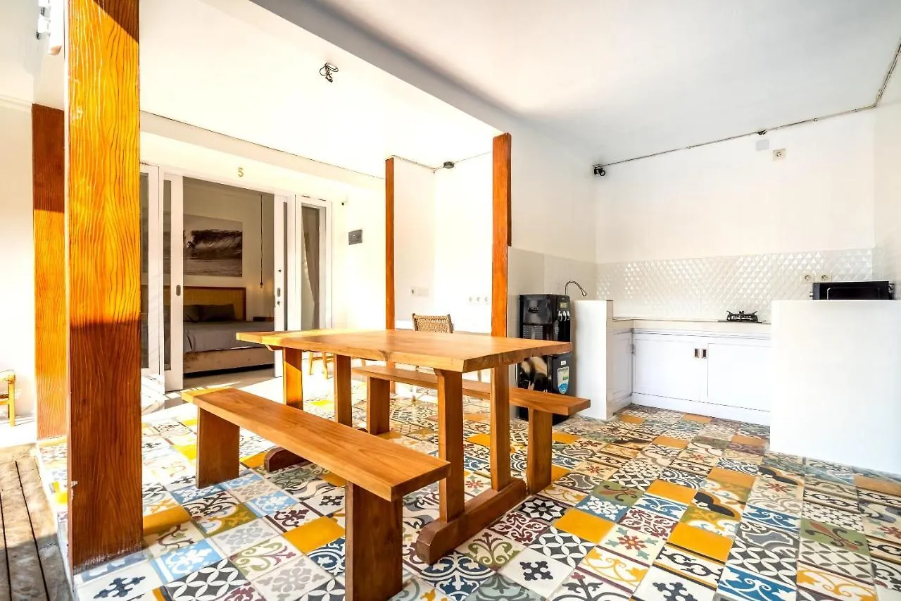 Lumturi House - Centrally Located Seminyak